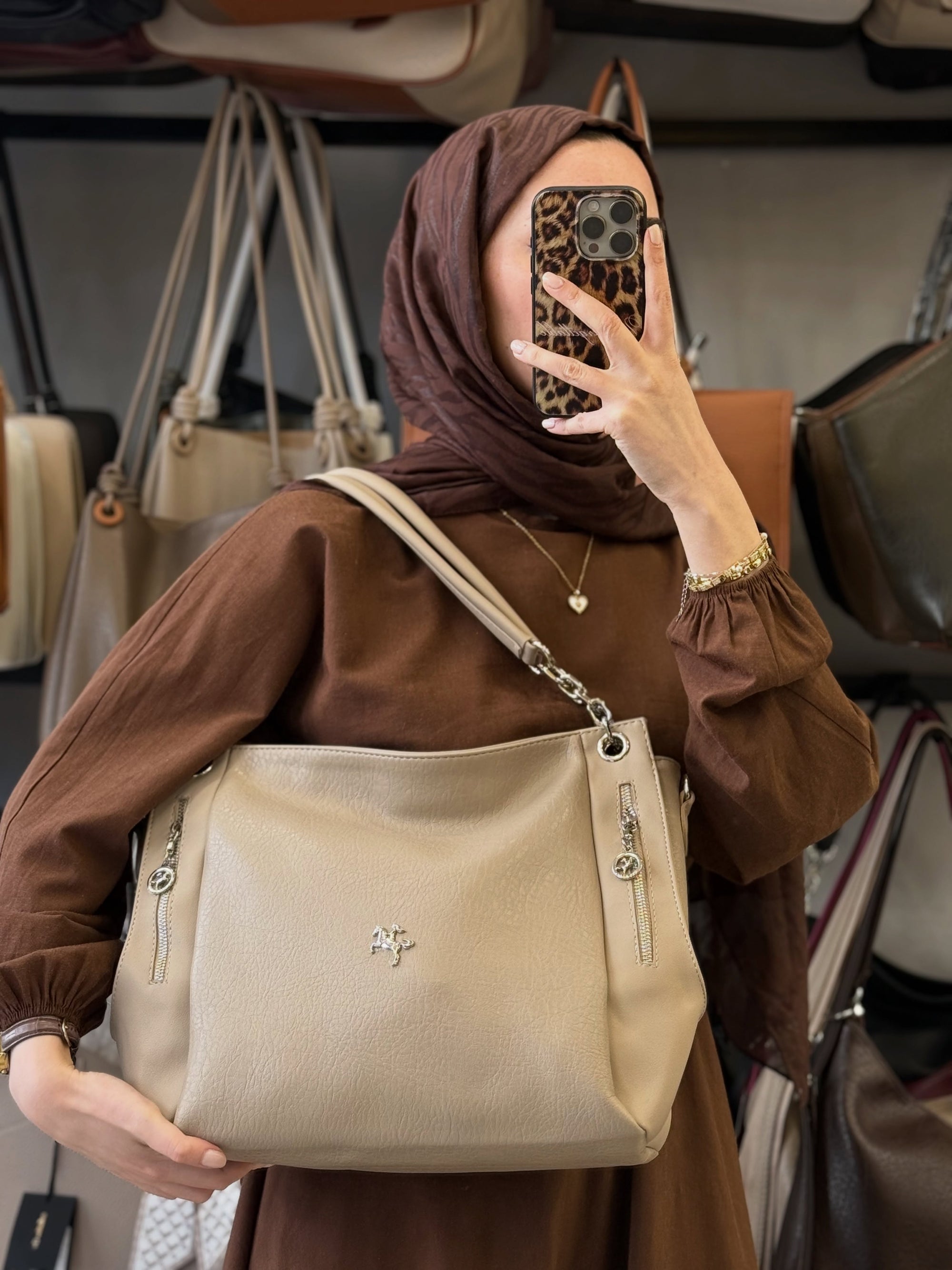 Nas Bag Zamansız Şıklık ve Maksimum Kullanışlılık Kum Çok Gözlü Deri Omuz Çantası - 1274