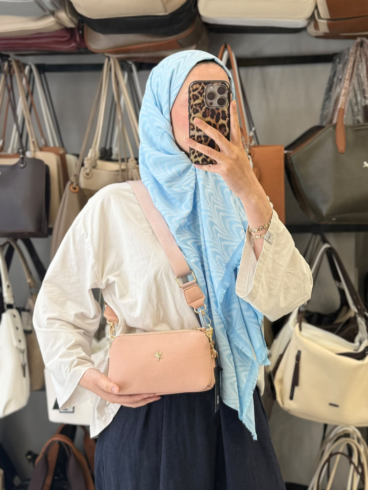 Nas Bag Pembe Tarzınızı Yansıtan 3 Gözlü Çanta Koleksiyonu Şıklık ve Pratiklik Bir Arada - 1364