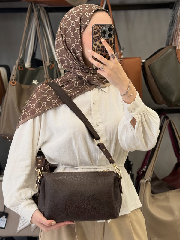 Nas Bag Acı Kahve Üç Bölmeli Yumuşak Dokulu Ayarlanabilir Geniş Askılı Kadın Çapraz Omuz Çantası - 1427