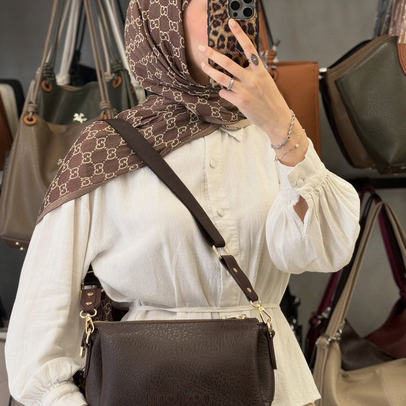 Nas Bag Acı Kahve Üç Bölmeli Yumuşak Dokulu Ayarlanabilir Geniş Askılı Kadın Çapraz Omuz Çantası - 1427 - 1