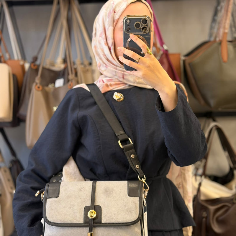 Silver & Polo Gri Süet Kapaklı & Kilit Detaylı Postacı Omuz Çantası - SP1182