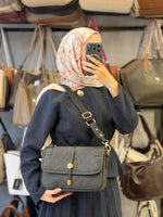 Silver & Polo Siyah Baskılı Kapaklı & Kilit Detaylı Postacı Omuz Çantası - SP1182