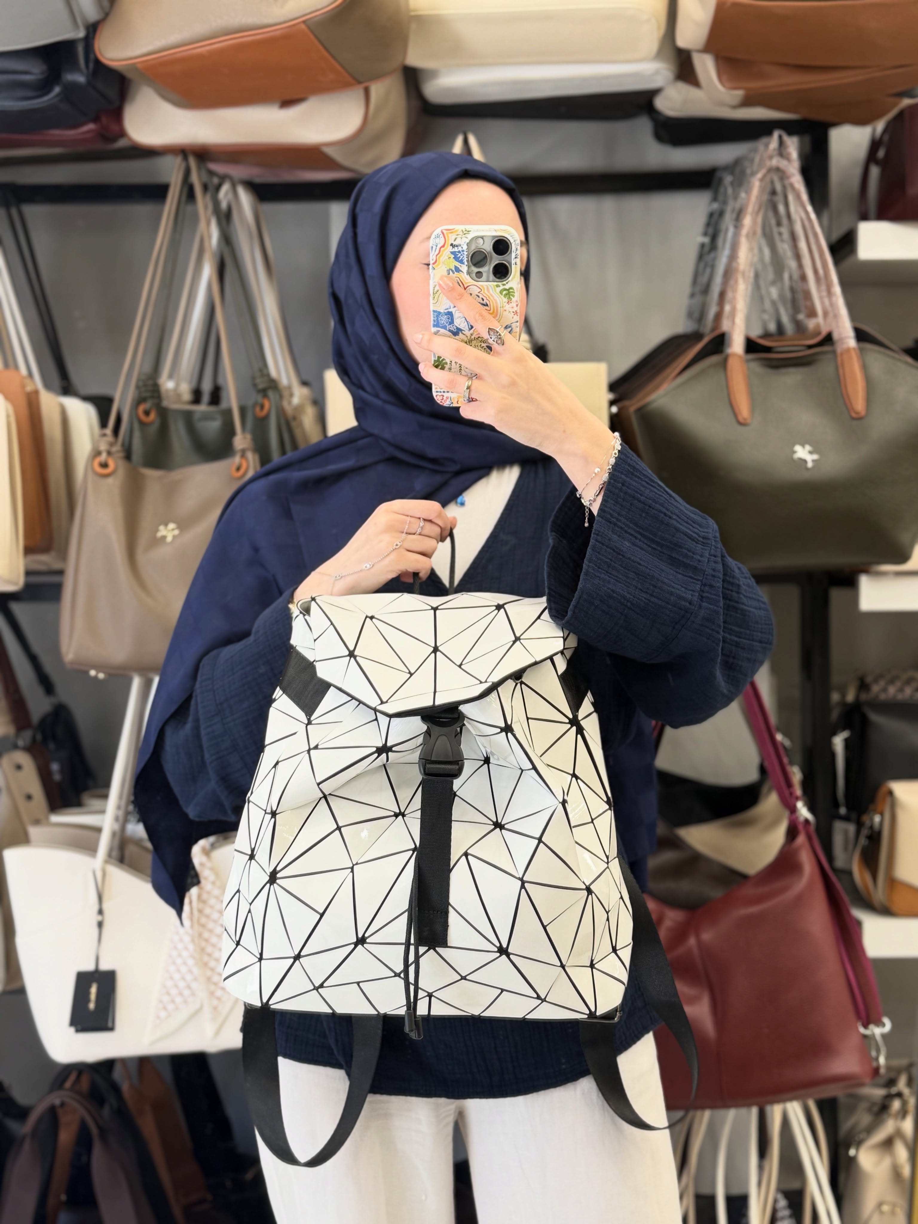 Nas Bag Beyaz Geometrik Panelli Reflektörlü Kadın Sırt Çantası - ns26040